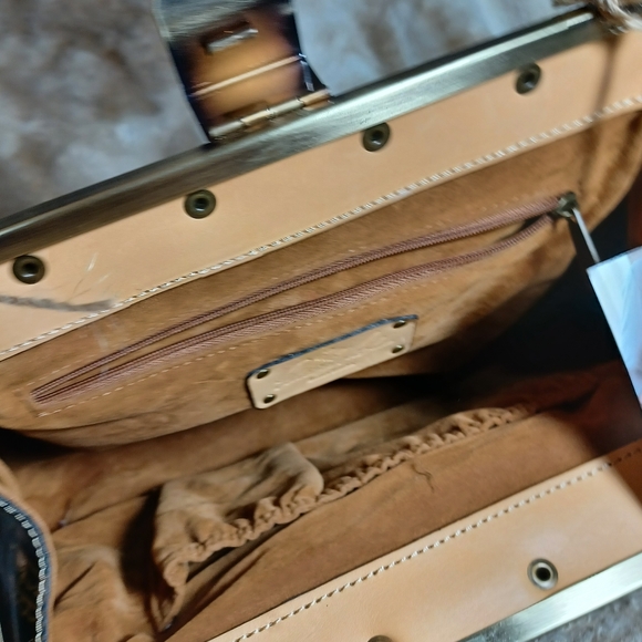 Patricia Nash Italian leather, Folklore collection handbag - Picture 4 of 8